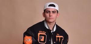 Estrena su cumbia beisbolera