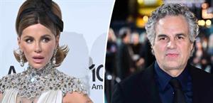 Se lanza contra el actor