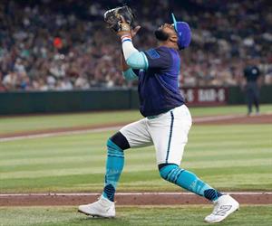 Va Carlos Santana a lista de lesionados