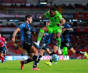 Querétaro empata 1-1  con Bravos