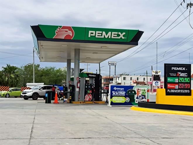 Precio de gasolinas se mantiene pese a fluctuación