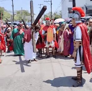 Desde la Zona Conurbada de Tampico, sigue el recorrido de Jesús en la cruz a través del viacrucis Desde la Zona Conurbada de Tampico, sigue el recorrido de Jesús en la cruz a través del viacrucis