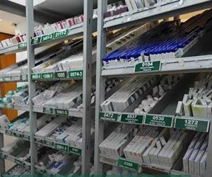 Asegura senador abasto de medicinas; denuncia campaña sucia