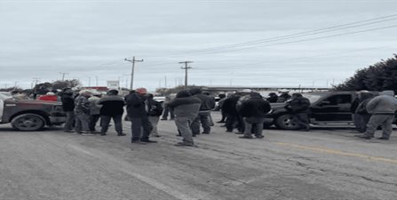 Productores vuelven a cerrar la carretera federal