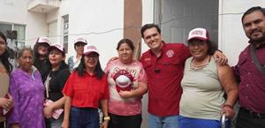 Recorre Humberto Prieto colonias; responde a las demandas ciudadanas