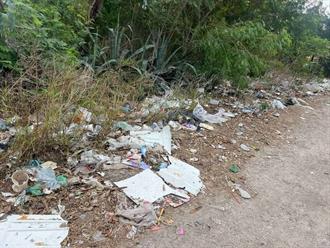 Denuncian botadero y calles en penumbras en Río Bravo