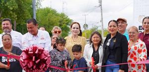 Entrega pavimentación y drenaje sanitario en la colonia Hipódromo
