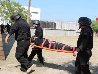 Blindaje económico a policías