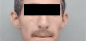 Encuentra vagoneta abierta con llaves a la vista y se la roba