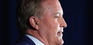 Niegan acusaciones de fiscal de ‘aumento ilegal de impuestos’