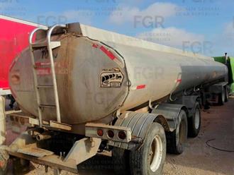 Contratos millonarios de Pemex en sitio cateado