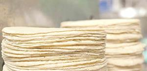 Tortilla se mantiene, pero bajo presión