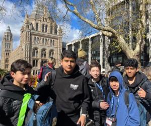 Disfrutan estancia en Europa