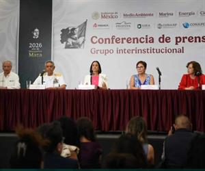 Separan a tres funcionarios de Pemex por derrame en el Golfo