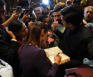  Mexicanos reciben a Claudia Sheinbaum en Barcelona