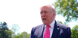 Trump demanda a Servicio Interno de Impuestos (IRS)