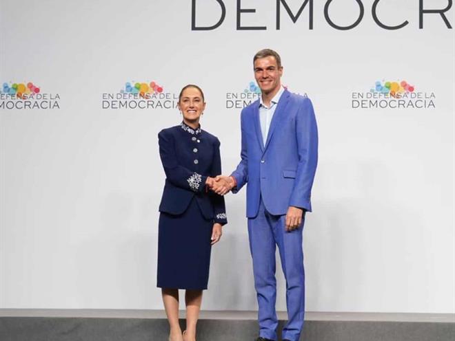 Sheinbaum y Sánchez acuerdan retomar diálogo México-España