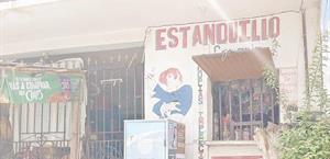 Las tienditas de la esquina: negocio, refugio y nostalgia