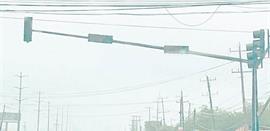 Fallan semáforos ante frente frío y aguacero