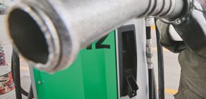 Reprocha presidenta a gasolineros por precio del diésel