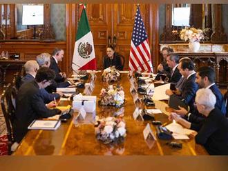  Sheinbaum y delegación de Estados Unidos en revisan el T-MEC