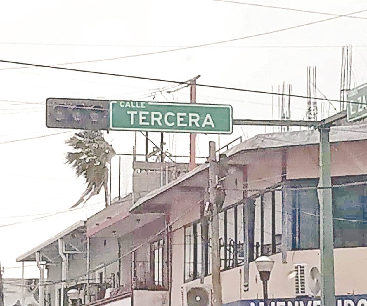 Reportan semáforo sin funcionar en Miguel Alemán tras lluvias