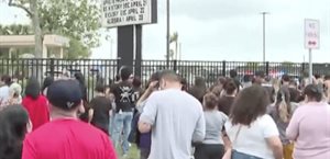 Detienen a sospechoso tras cierre de escuela secundaria