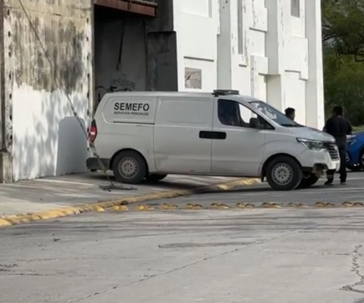 Hallan cuerpo afuera de inmueble en la Ribereña