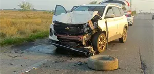 Choca por alcance en la Brecha 112; una mujer lesionada