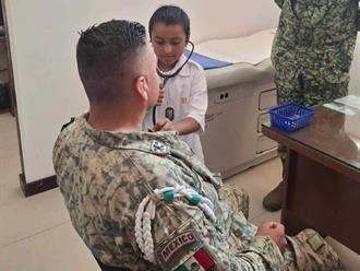 Dulce Arleth vive un día como Médico Militar en Reynosa