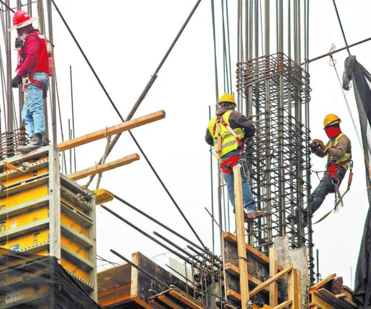Alza en insumos golpea construcción de obras