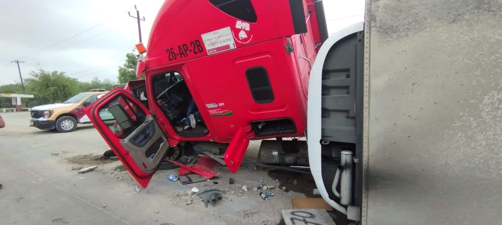 Fuerte choque en la carretera Victoria-Matamoros deja un herido de gravedad