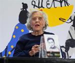 Presenta su nuevo libro