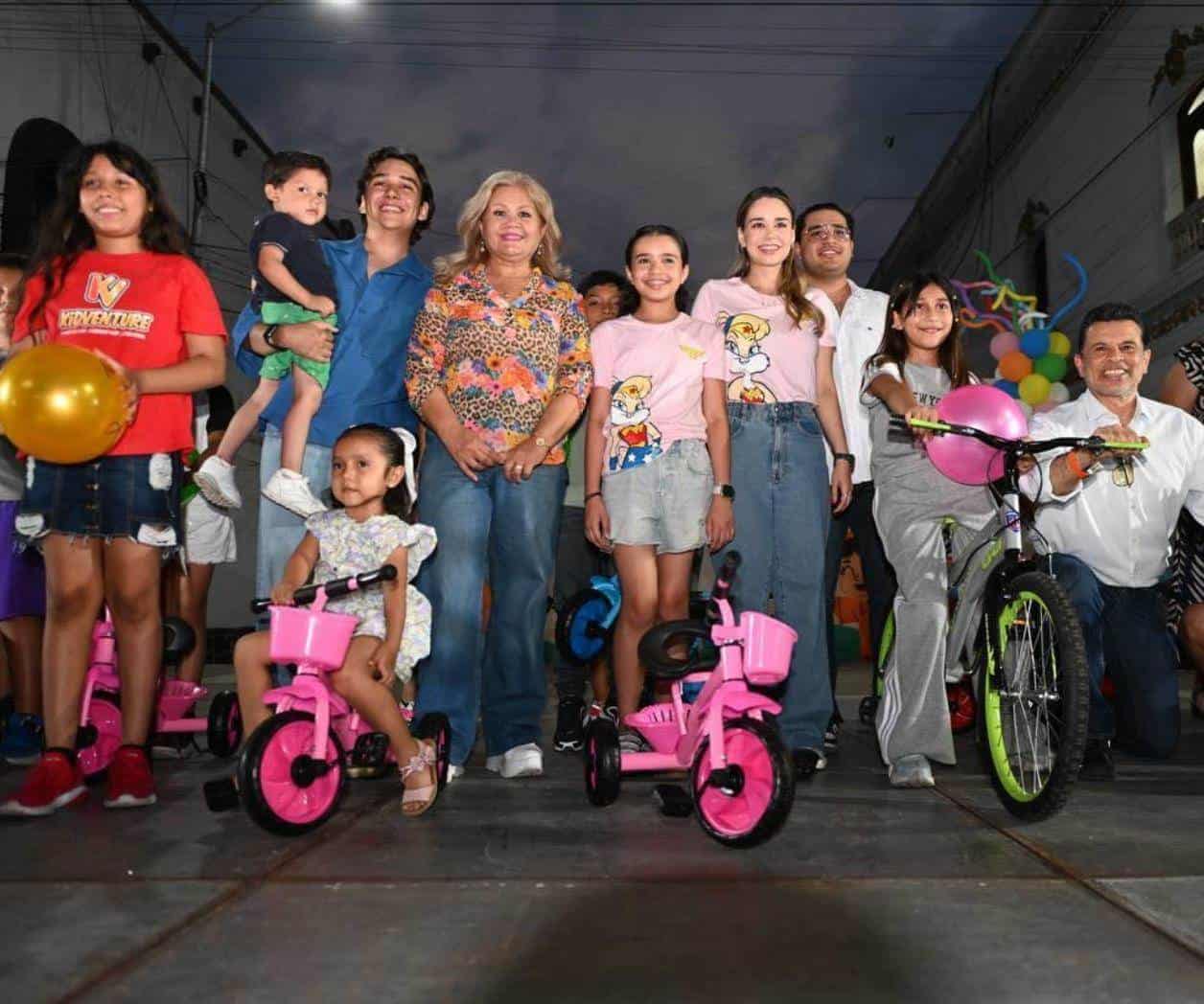 En familia, festejan Lalo y Lucy a la niñez victorense