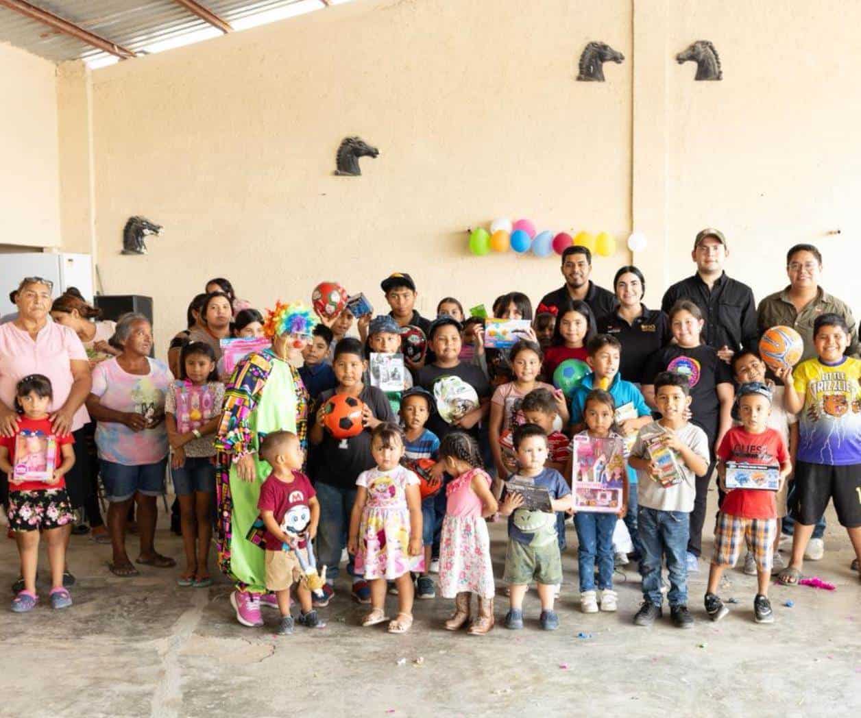 Celebra alcaldesa Nataly García Día del Niño en Luis Echeverría