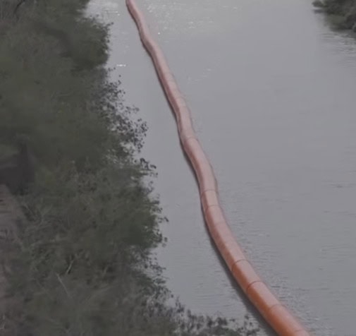 Blindan con barreras flotantes cruces en el Río Bravo