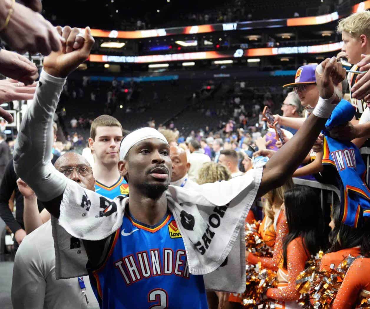 Thunder arrasa en la primera ronda