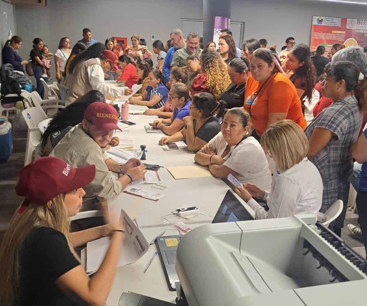 Reciben apoyo 120 escuelas públicas