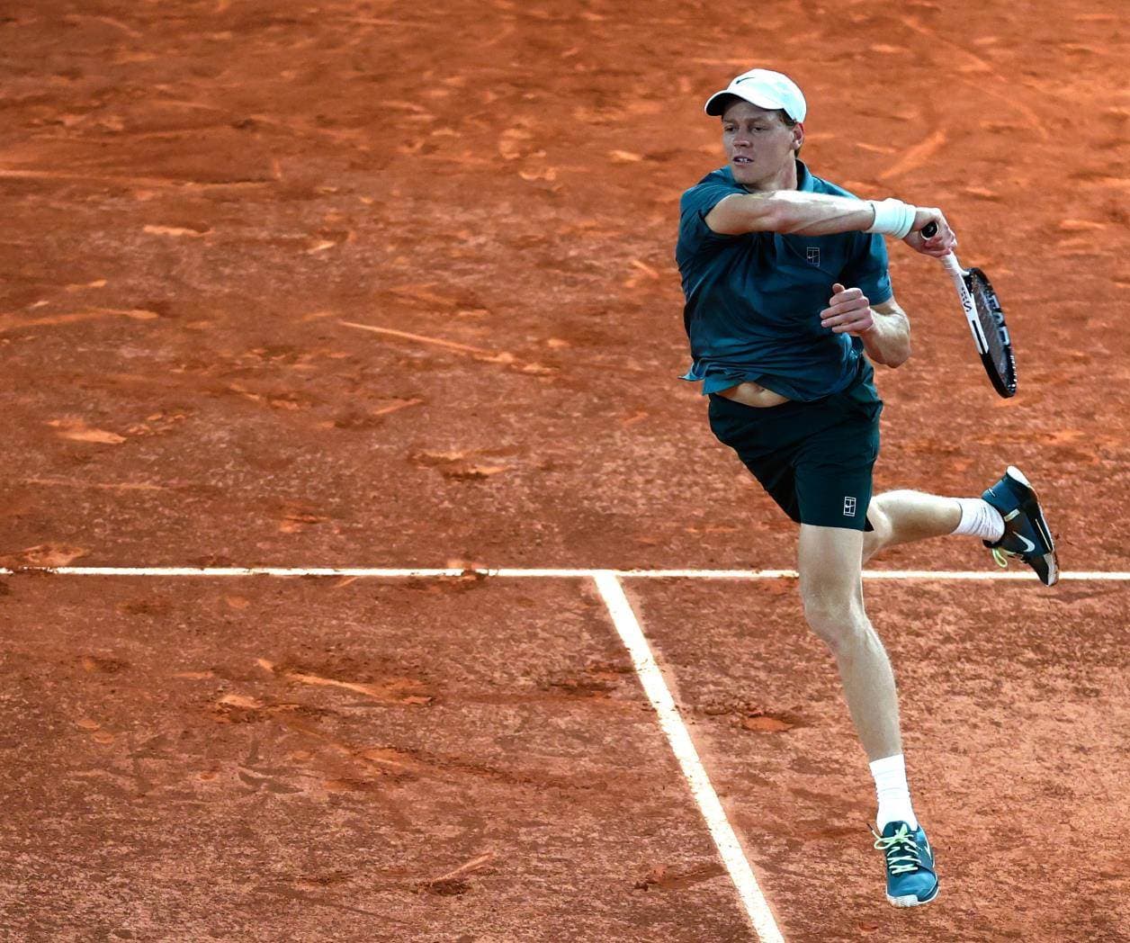 Jannik Sinner vence a Rafael Jódar en Madrid