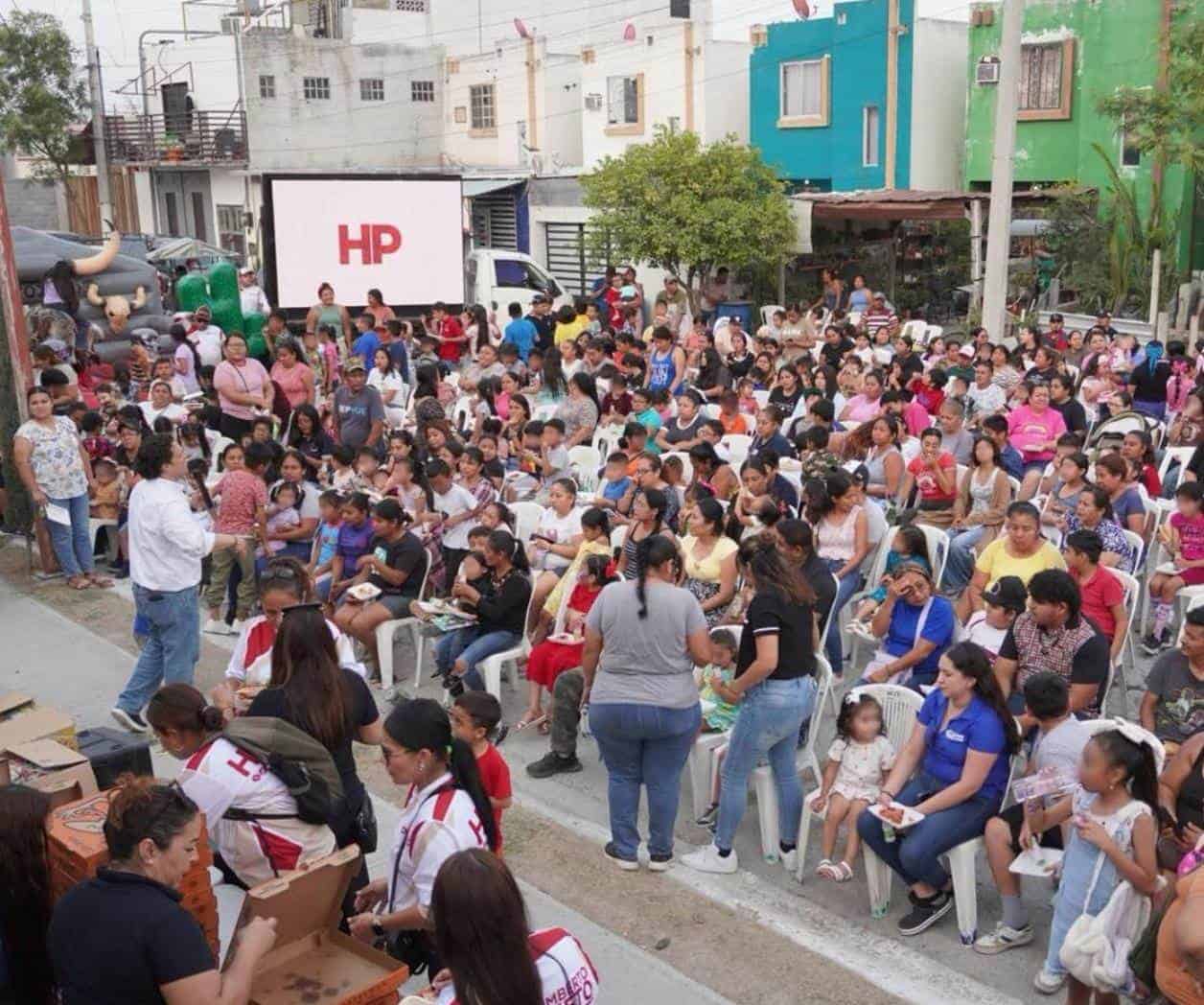 Lleva Humberto Prieto cine y alegría a niños