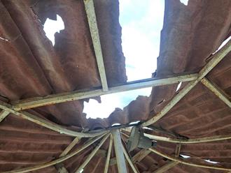 Solo ruinas quedan en plaza de la Valle Verde