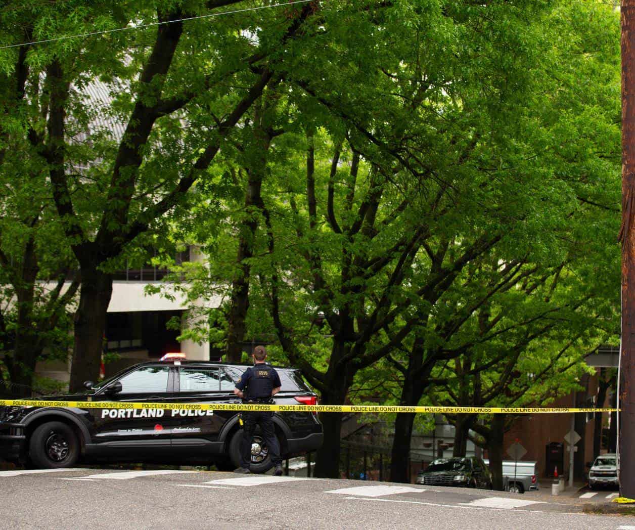 Un muerto en choque  e incendio en Portland