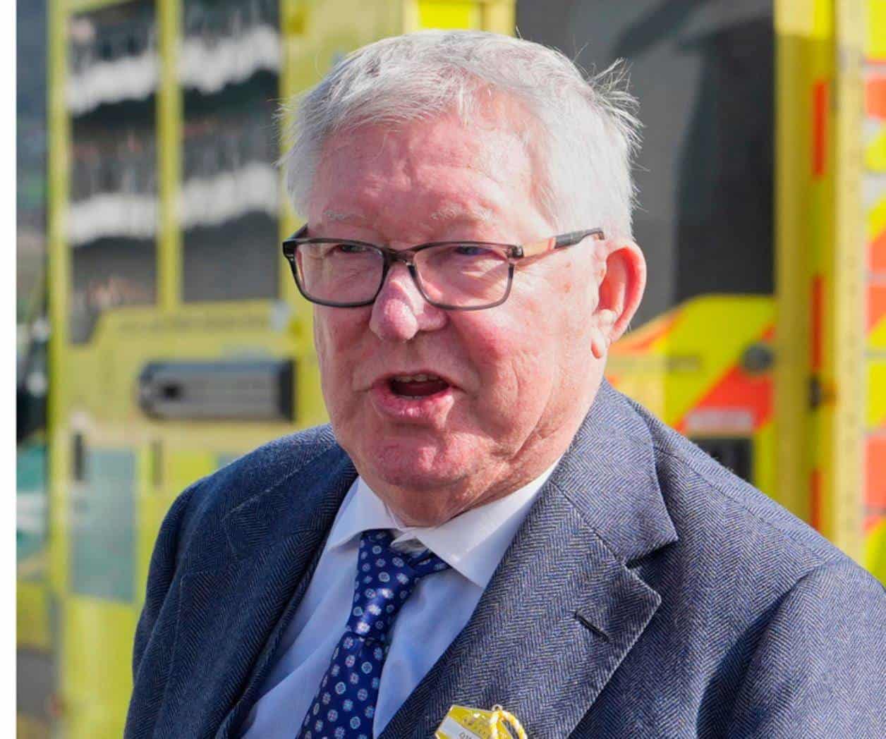 Alex Ferguson fue hospitalizado tras sentirse mal antes del partido del Manchester United