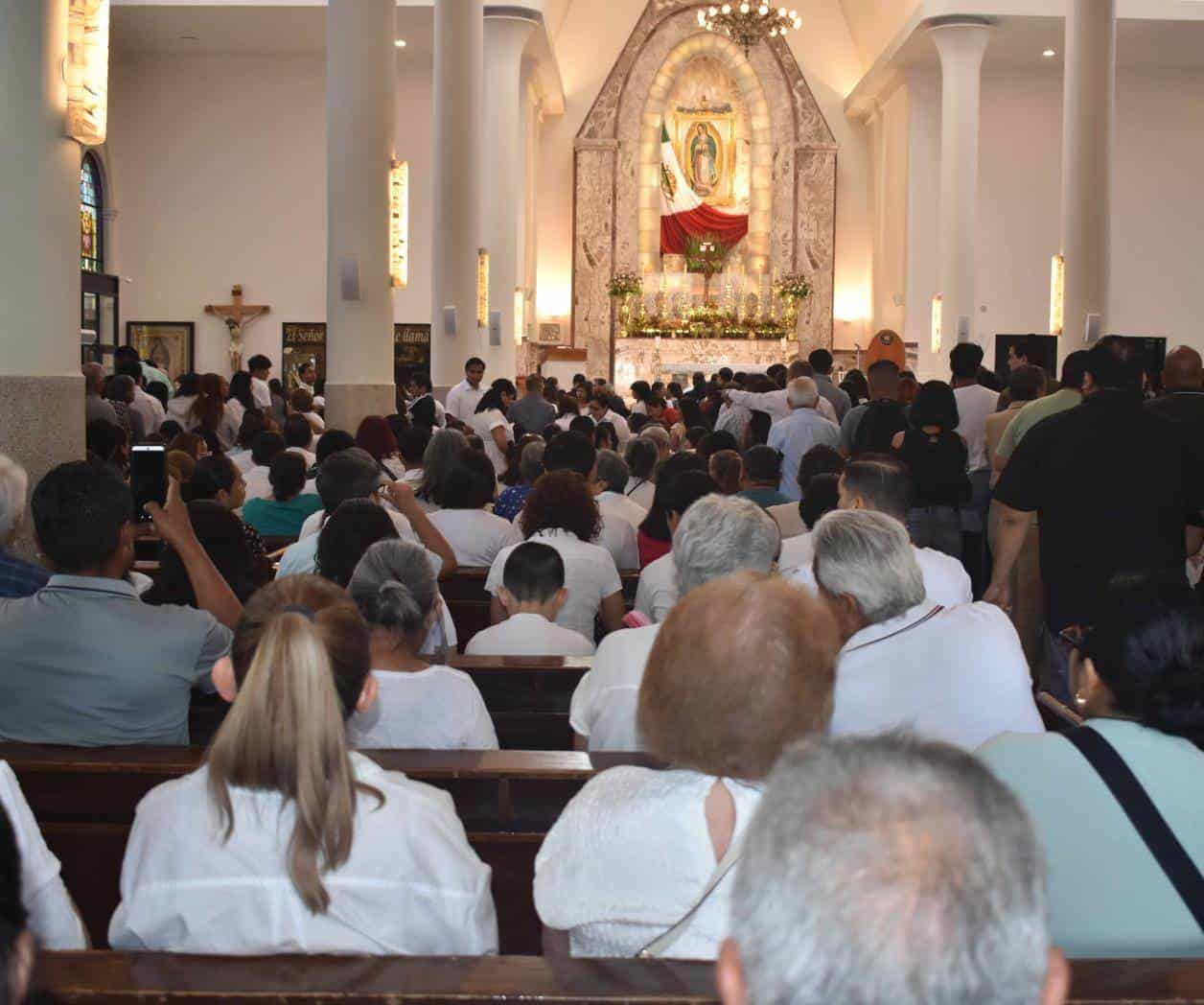 Campanas llaman a la paz