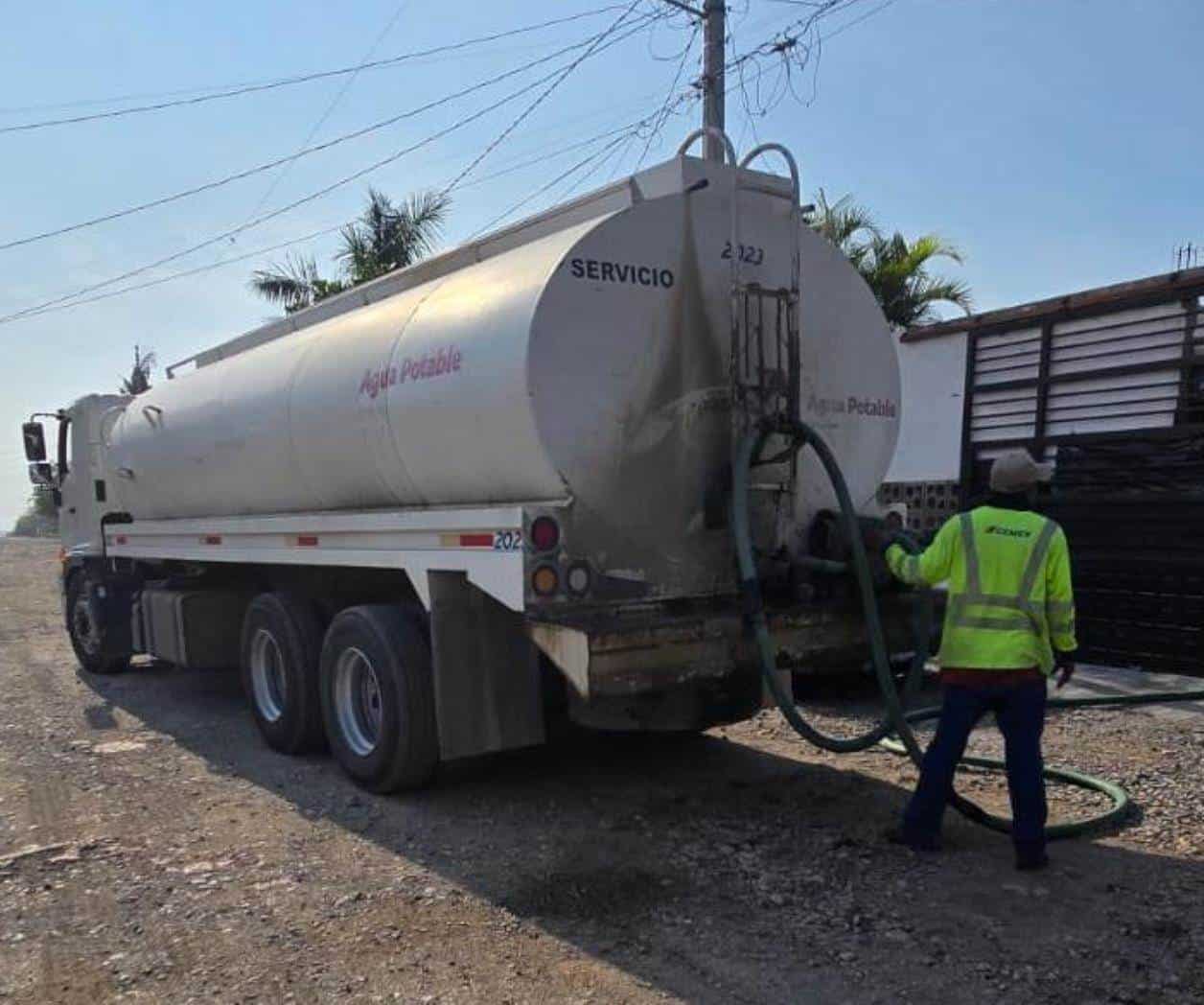 Con acueducto golpe a negocio de agua