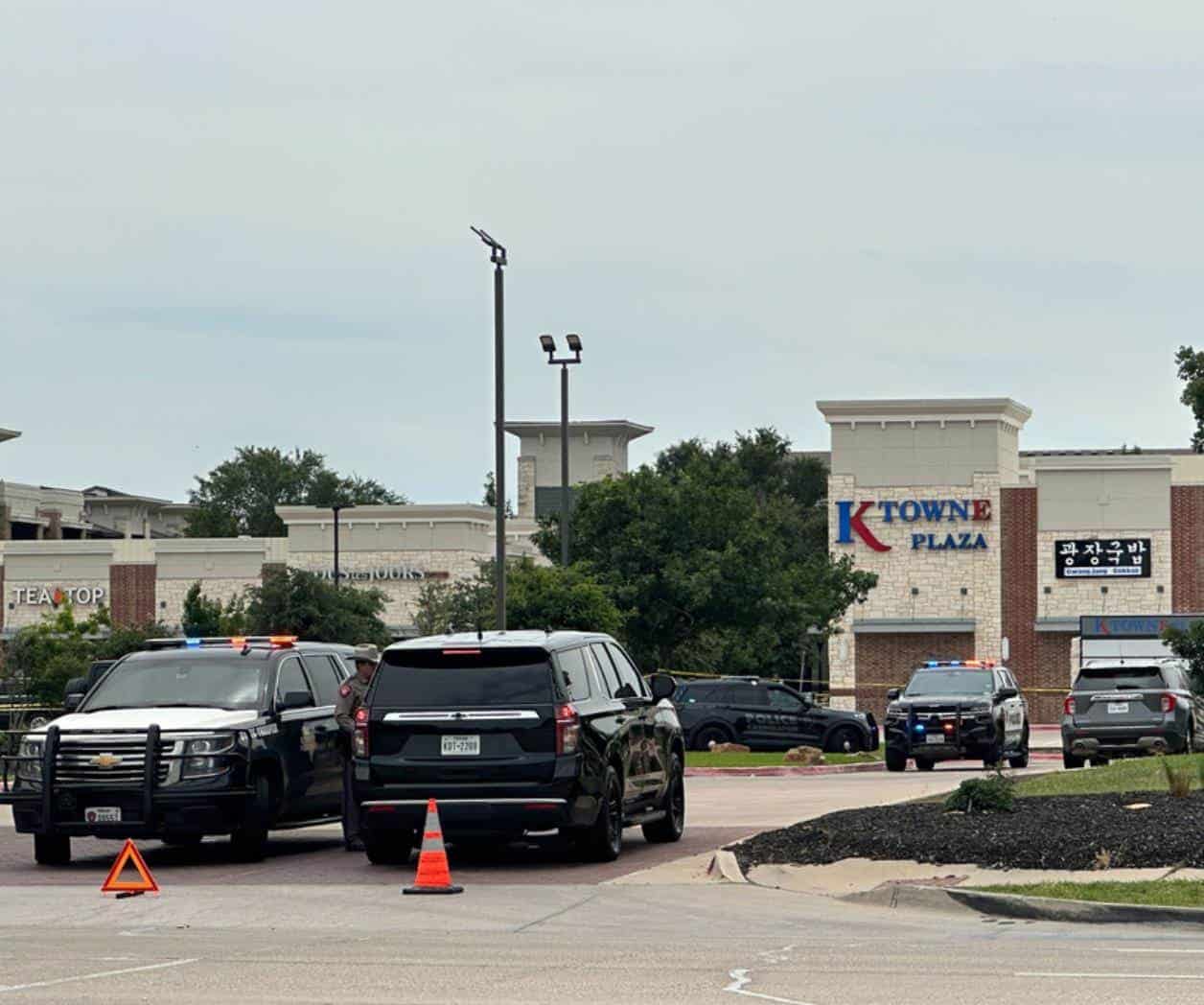 Hombre balea a cinco personas en un centro comercial de Dallas