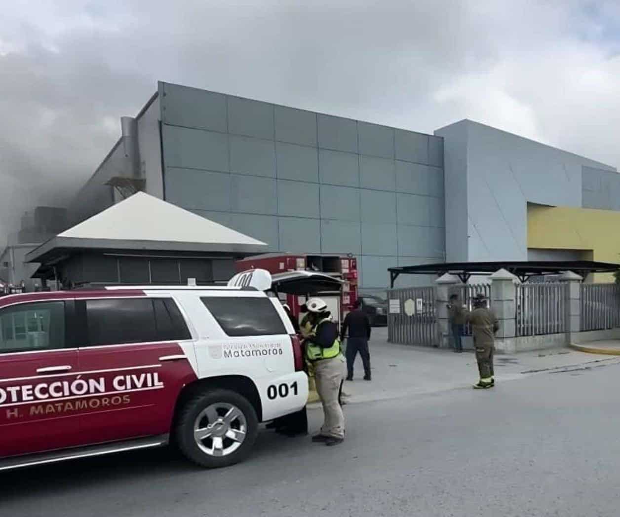 Se incencia maquiladora en Matamoros