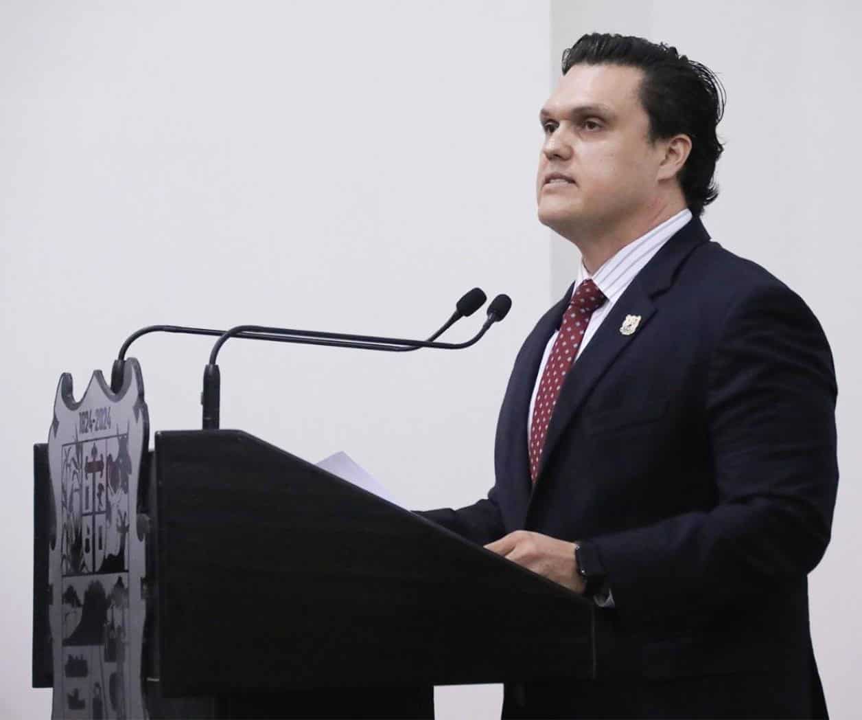 Denuncian a ‘La Borrega’  por 300 millones de pesos