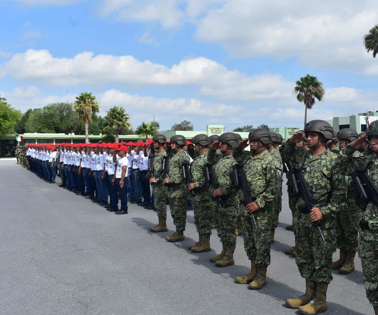 Jóvenes del SMN juran en la Batalla de Puebla