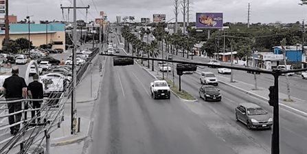 Familias de Reynosa aprovechan último día de Megapuente